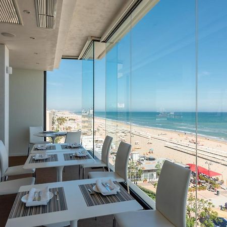 Hotel Commodore Riccione Bagian luar foto