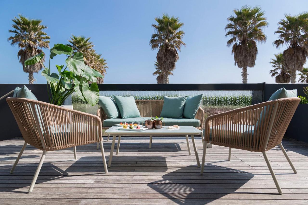 Hotel Commodore Riccione Bagian luar foto